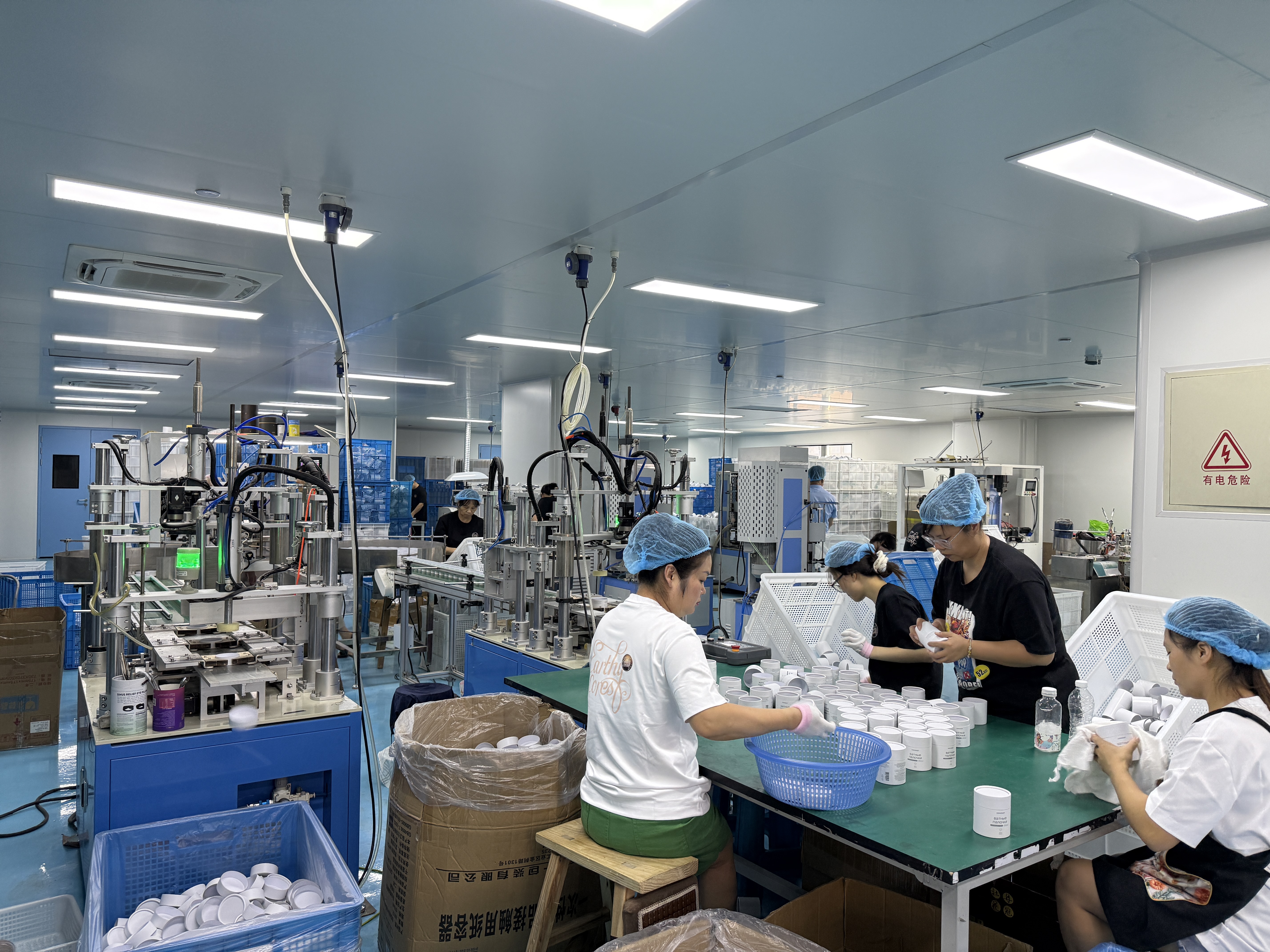 Final quality inspection of finished Earthycores paper tubes
