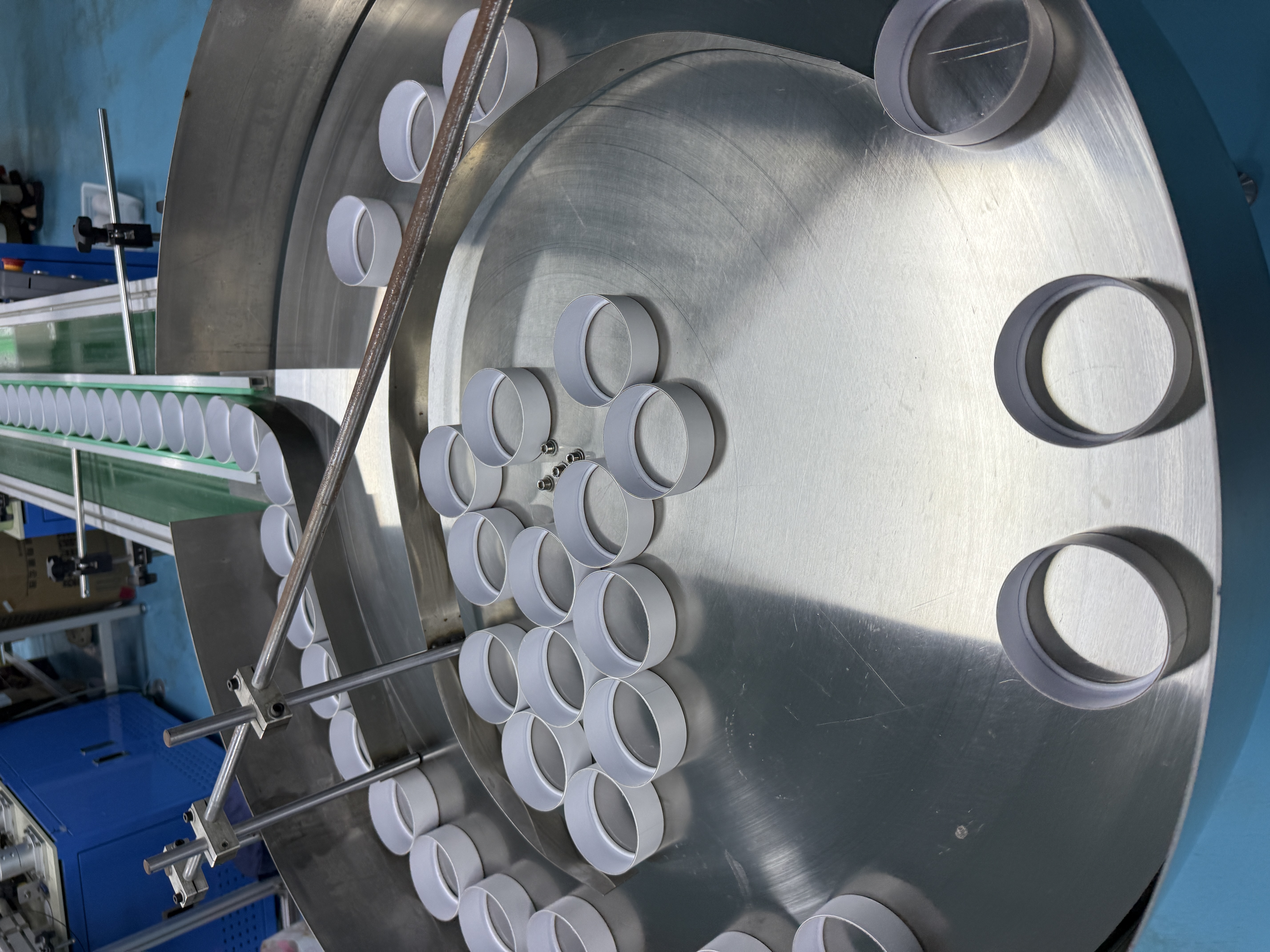 Forming paper tube head components before assembly